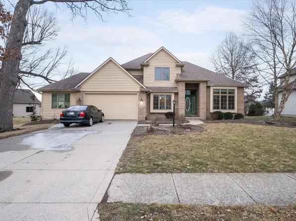 12820 Canyon Creek Blvd, Fort Wayne, IN 46845