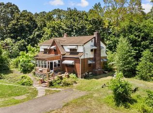 122 Derby Ave, Orange, CT 06477