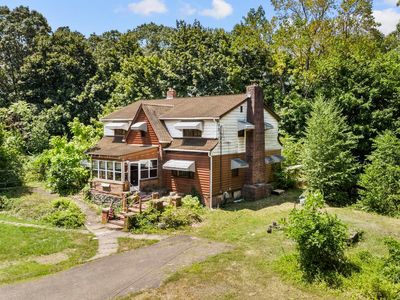 122 Derby Avenue, Orange, CT, 06477