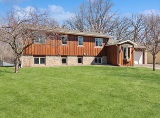 2614 Edgewood Ct, Stillwater, MN 55082