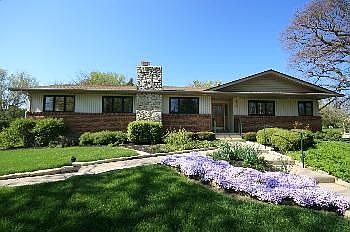 2nd image of 865 Oakcreek Dr