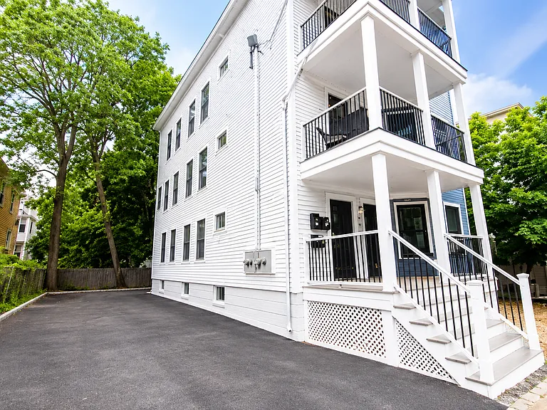 3 Evergreen Ave #2 — Photo 15