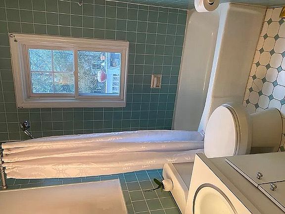 Freshly painted, off white 