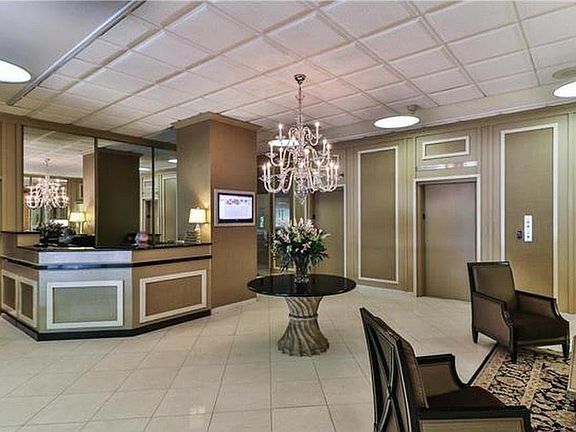 5th image of 4466 W Pine Blvd APT 7G