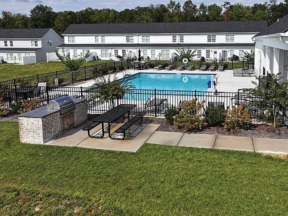 5th image of 2011 Miramar Cir #61