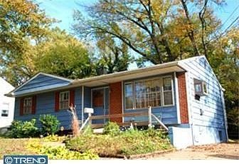 2nd image of 2298 Lincoln Ave
