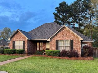 123 Choctaw Bnd, Clinton, MS 39056