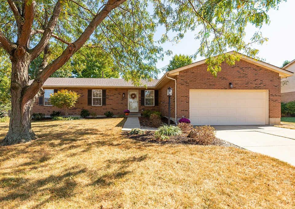 1st image of 8280 Fox Knoll Ct