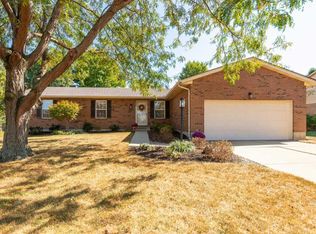 8280 Fox Knoll Ct, West Chester, OH