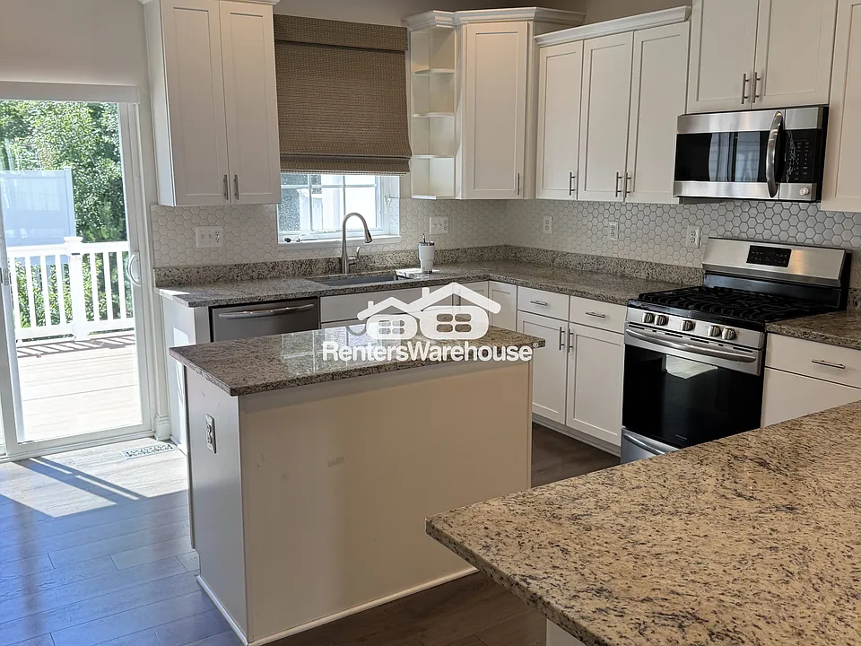 2605 Day Lily Rd