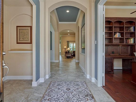5th image of 10 Lufberry Pl