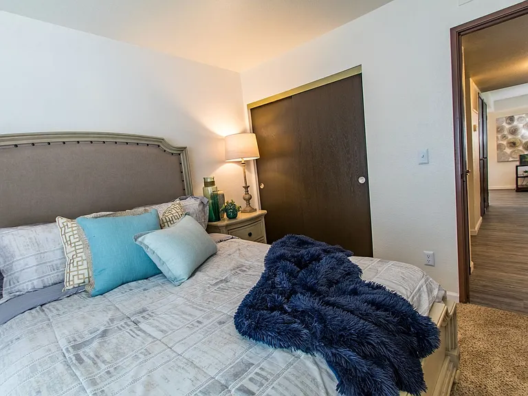 ONE MONTH FREE! APPLY FREE! VIRTUAL TOURS! — Photo 74