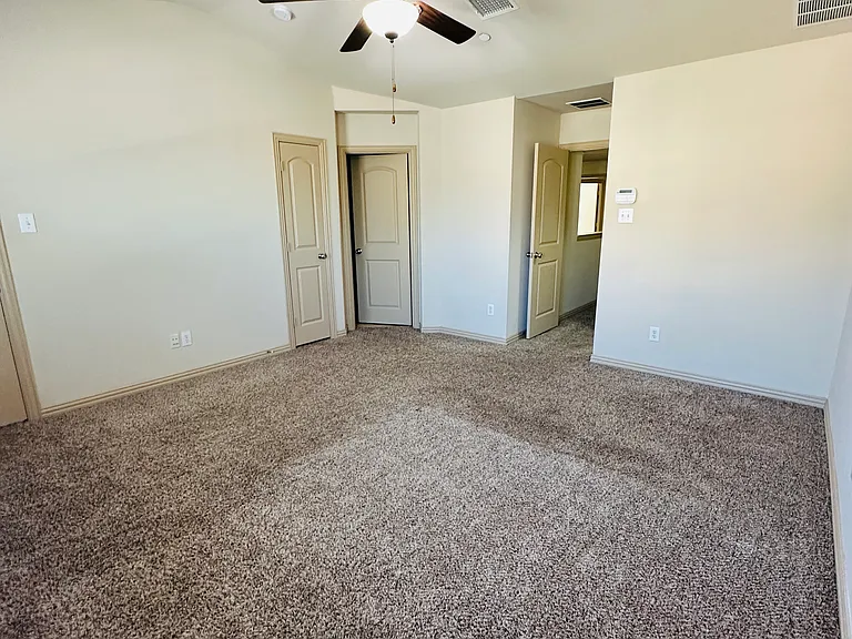 2249 Salado Dr — Photo 21
