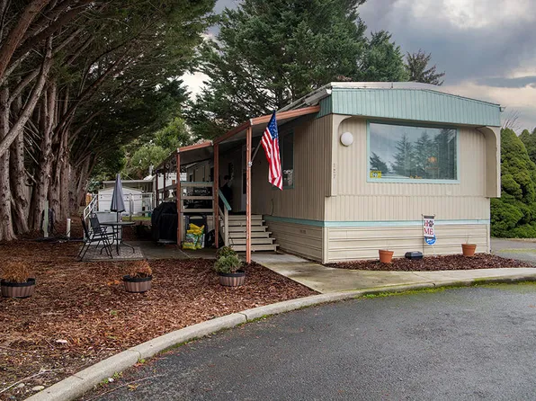 127 Brentwood Dr, Grants Pass, OR 97526