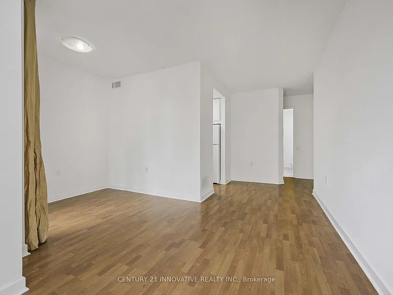 85 Bloor St E #805 — Photo 7