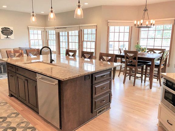 5th image of 4511 Orchard Creek Ct SE