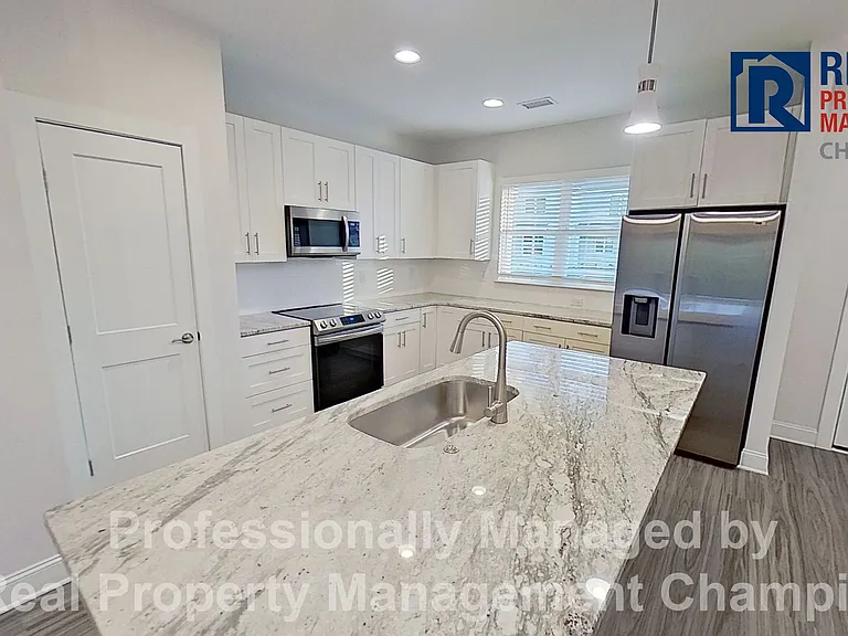 The Pinnacle Townhomes — Photo 7