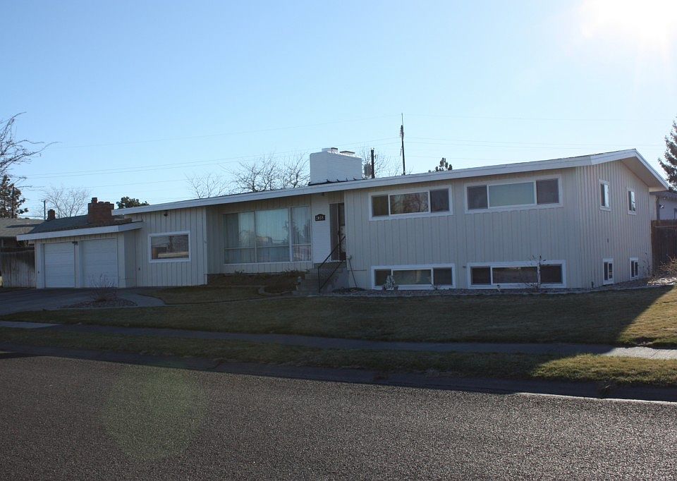 1st image of 2035 S Belair Dr