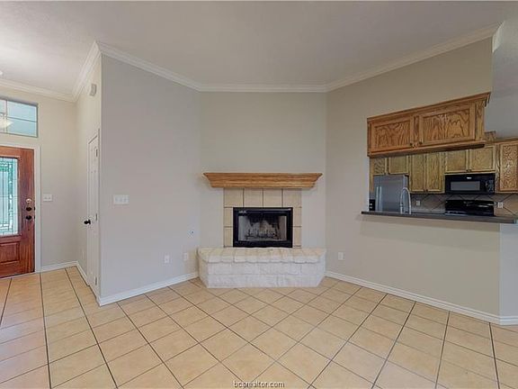 4th image of 102 Meir Ln
