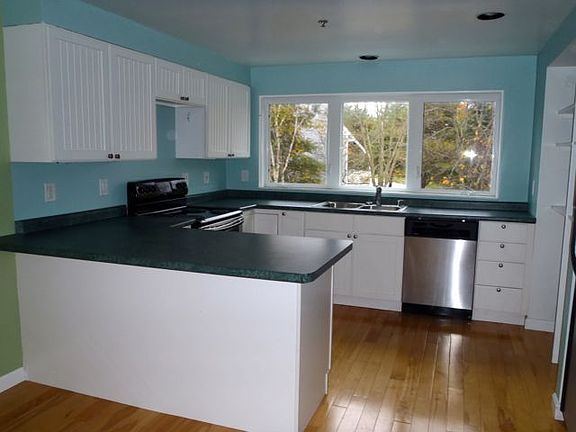 2nd image of 26 Walnut St #3b)