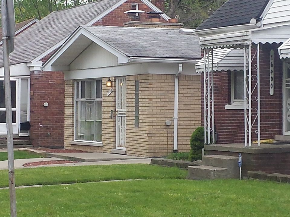 2nd image of 16318 E State Fair St