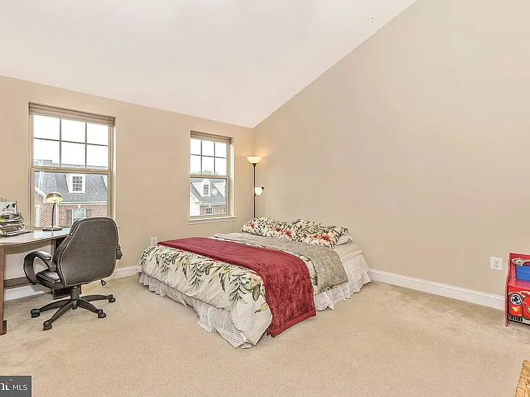 11882 Country Squire Way — Photo 22