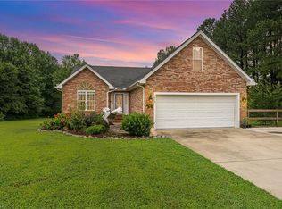 2472 Woods Stream Ln, Asheboro, NC 27205