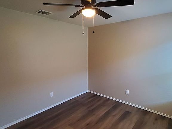 4th image of 2131 Shady Glen Trl