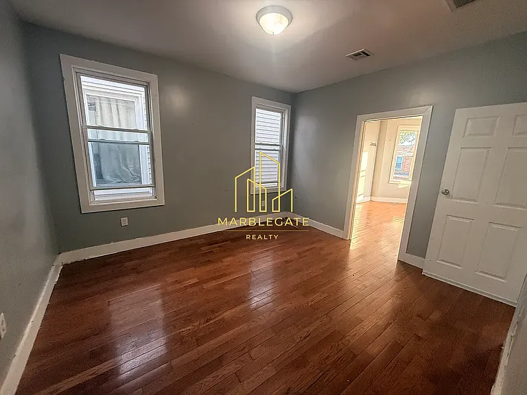 230 Wilkinson Ave #22 — Photo 3