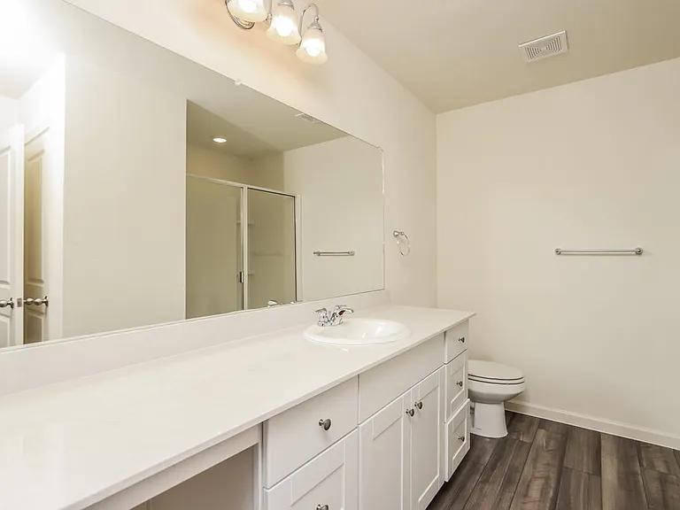 1801 Sandlin Dr — Photo 11