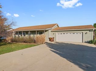 6749 N Friday Rd, Byron, IL 61010