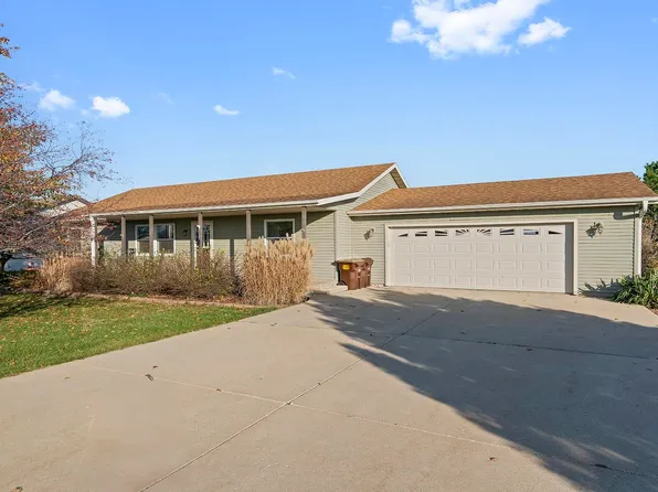 6749 N Friday Rd, Byron, IL 61010