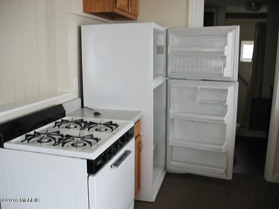 4th image of 11081 Birchpark Dr