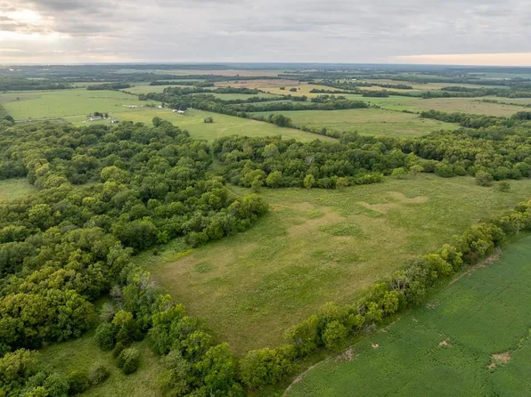 6629 Read Rd, Pleasanton, KS 66075