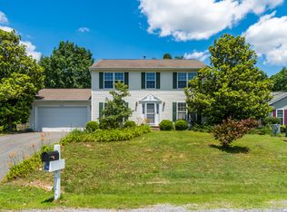 3809 Winding Hollow Dr, Fredericksburg, VA 22408