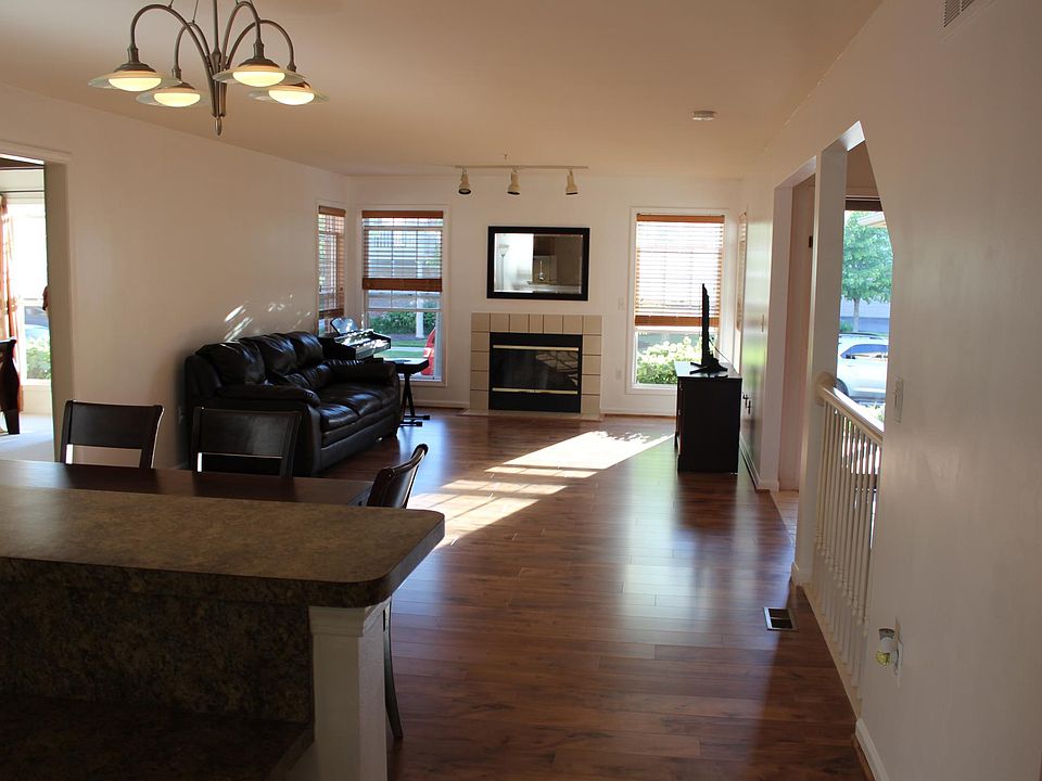 1st image of 28388 Carlton Way Dr #1