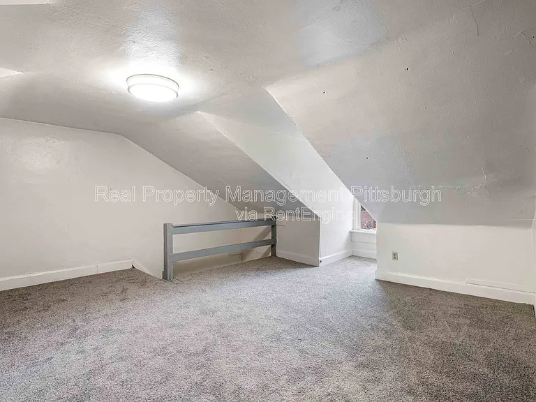31 Miltenberger St — Photo 16