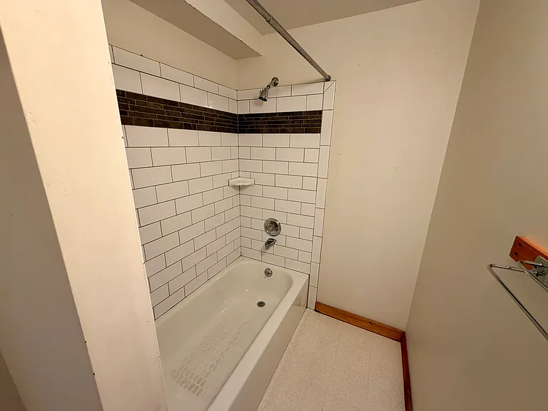 Full size tub.