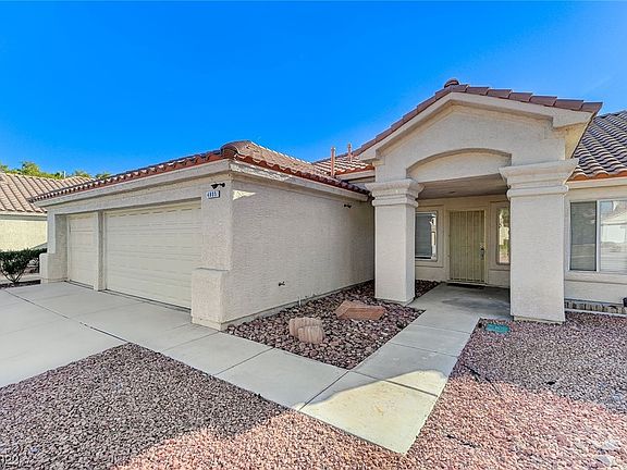 4th image of 4805 Courtfield Cir