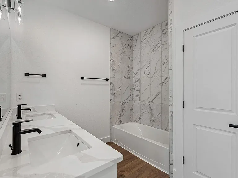 1820 Drover Ln — Photo 23