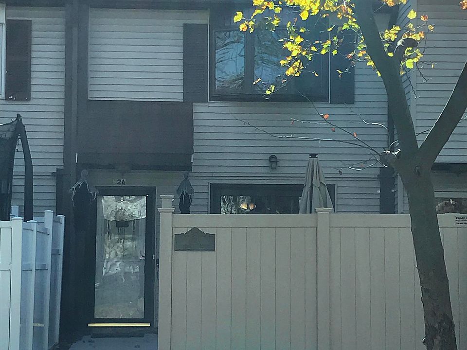 1st image of 12A Bunnell Ct