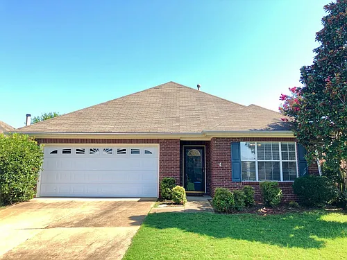 1546 Hawthorne Ln Photo 1