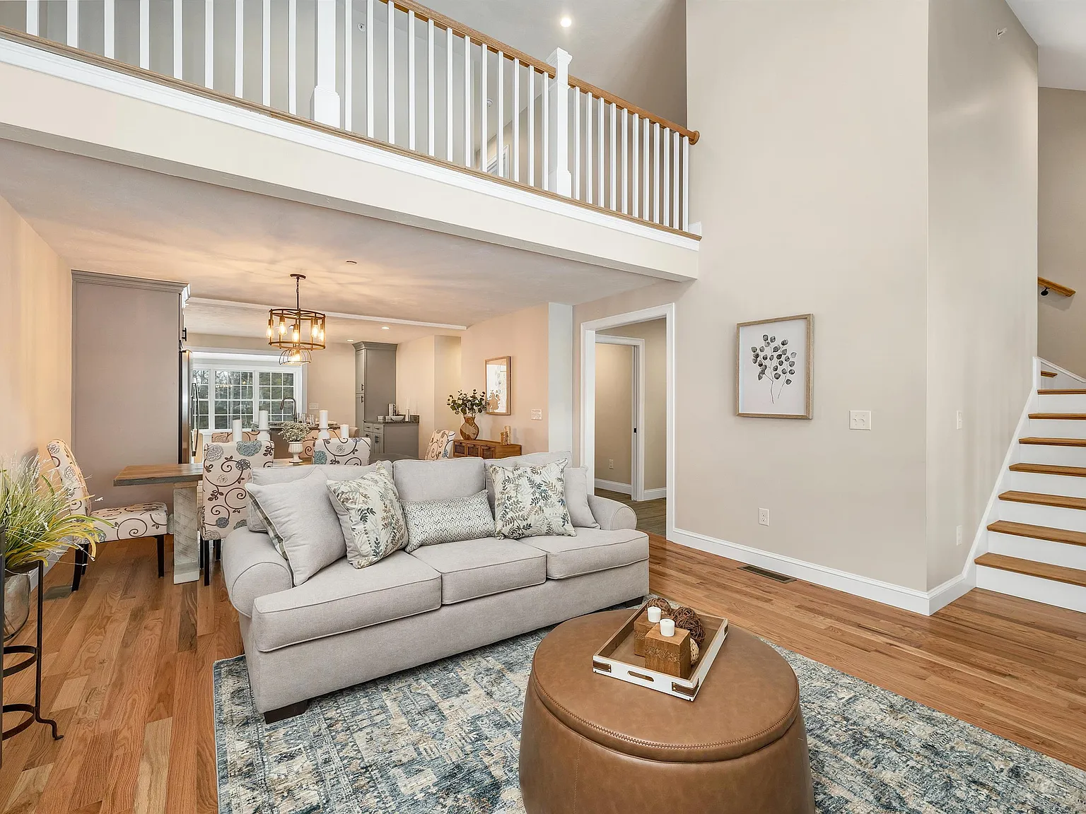 3 bed, 2.5 bath, 2300 sqft, $3,500 — Photo 4