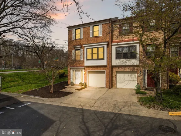 5413 Wycklow Ct, Alexandria, VA 22304