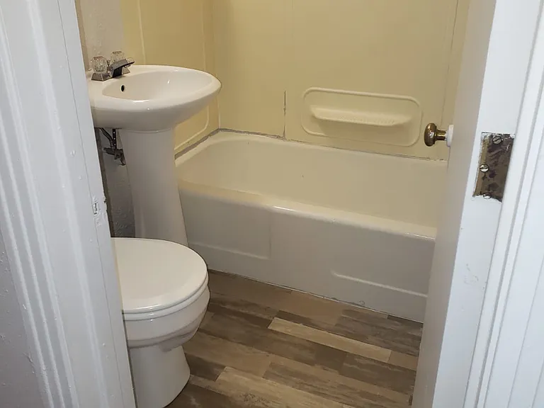 808 Saint Joseph St — Photo 4