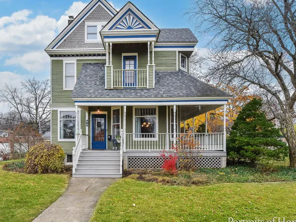 405 Arbor Ave, West Chicago, IL 60185