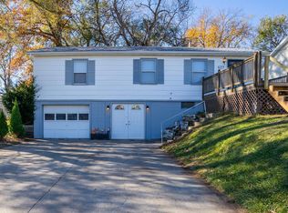 627 E 6th St S, Newton, IA 50208