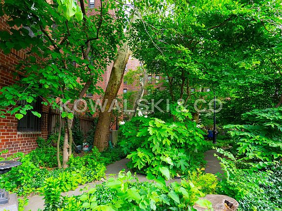 5th image of 290 6th Ave #2HH