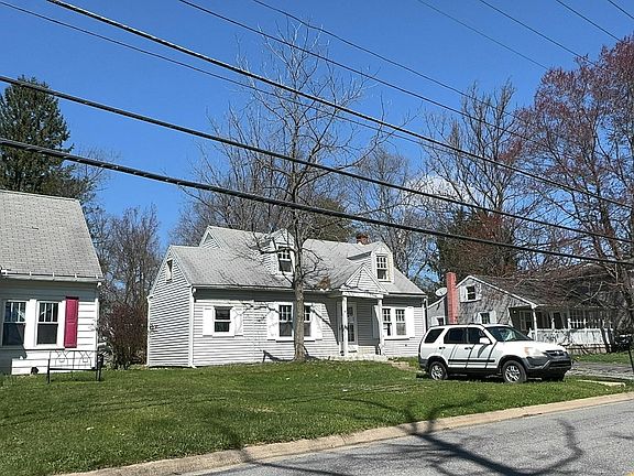 3rd image of 377 W Clearview Ave
