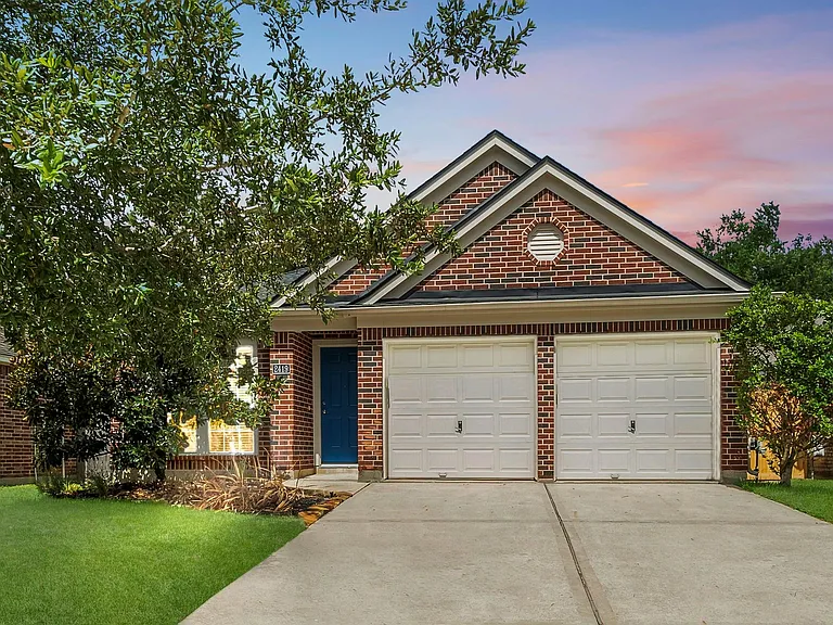 2419 Keegan Hollow Ln — Photo 4